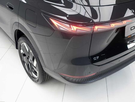 2026-Omoda-C7-16T-Elegance_9