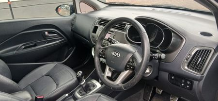 2013-Kia-Rio-14-Tec-5-dr_10