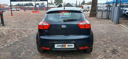 2013-Kia-Rio-14-Tec-5-dr_7