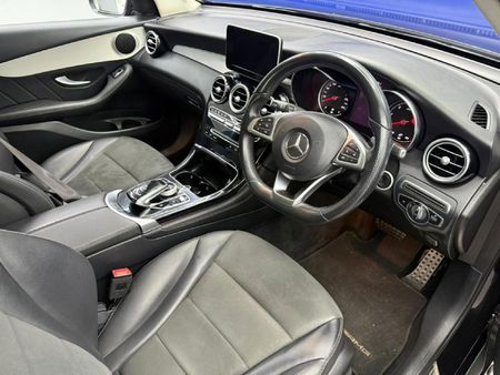 2019-Mercedes-Benz-GLC-250d-AMG_10