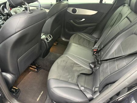 2019-Mercedes-Benz-GLC-250d-AMG_15
