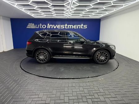 2019-Mercedes-Benz-GLC-250d-AMG_5