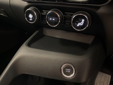 2026-Nissan-Magnite-10T-Acenta-Auto_13