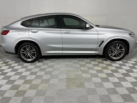 2021-BMW-X4-xDrive20d-M-Sport_16
