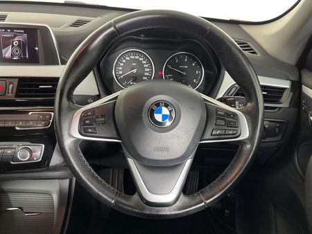 2016-BMW-X1-sDrive20d-Auto_11