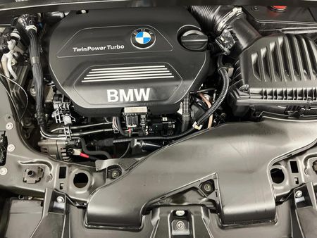 2016-BMW-X1-sDrive20d-Auto_12