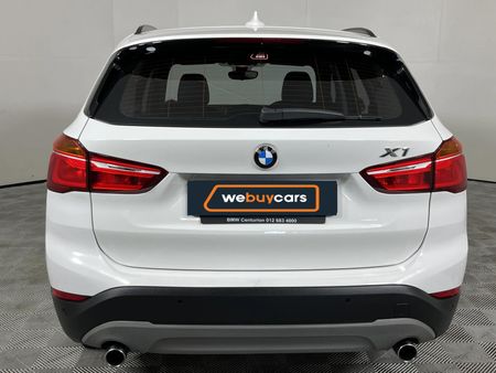 2016-BMW-X1-sDrive20d-Auto_17