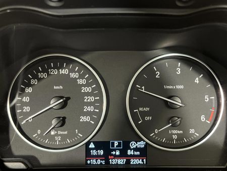 2016-BMW-X1-sDrive20d-Auto_2