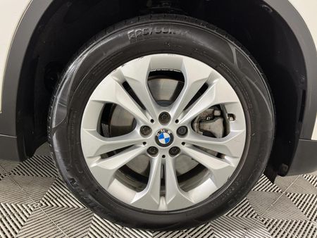 2016-BMW-X1-sDrive20d-Auto_5