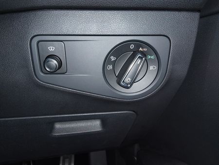 2025-Volkswagen-Tiguan-Allspace-14-TSI-R-Line-DSG-Auto_14