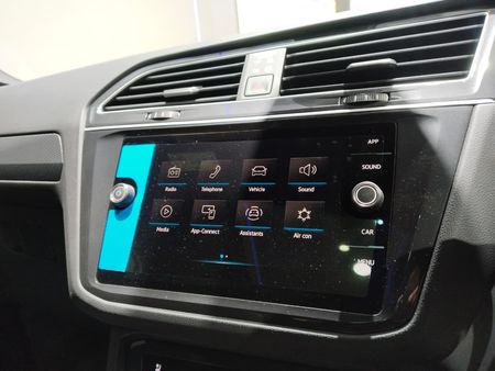 2025-Volkswagen-Tiguan-Allspace-14-TSI-R-Line-DSG-Auto_16