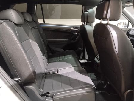 2025-Volkswagen-Tiguan-Allspace-14-TSI-R-Line-DSG-Auto_22