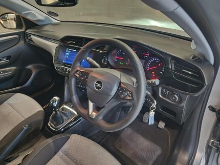 2025-Opel-Corsa-12T-Lite_10