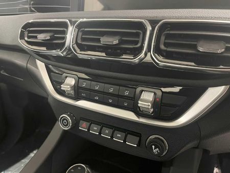 2026-Foton-Tunland-20T-G7-TLX-4x4-Single-Cab_14