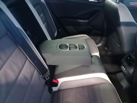 2021-Volkswagen-T-Roc-20-TSI-4Motion-R-Line-Auto_13