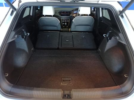2021-Volkswagen-T-Roc-20-TSI-4Motion-R-Line-Auto_24