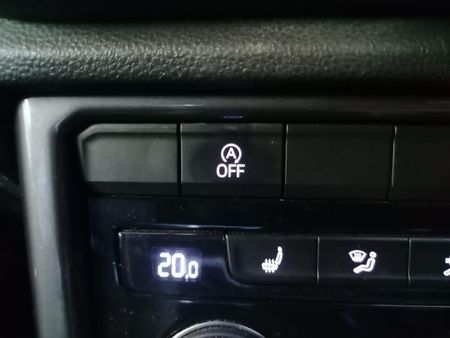 2021-Volkswagen-T-Roc-20-TSI-4Motion-R-Line-Auto_25