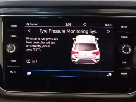 2021-Volkswagen-T-Roc-20-TSI-4Motion-R-Line-Auto_26