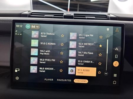 2023-Land-Rover-Defender-110-D240-HSE-X-Dynamic-177kw_13