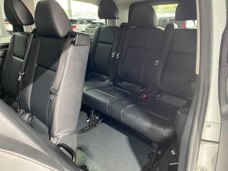 2025-Mercedes-Benz-Vito-116-20-CDI-Tourer-Pro-Auto_8