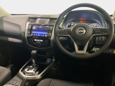2026-Nissan-Navara-25DDTi-Stealth-4x4-Auto_7