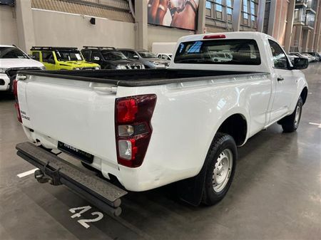 2023-Isuzu-D-Max-19-DDI-HR-L-Single-Cab_6