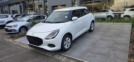 2025-Suzuki-Swift-12-GL_2