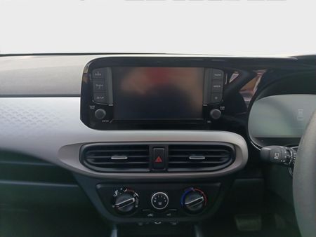 2025-Hyundai-Exter-12-Premium-Auto_18