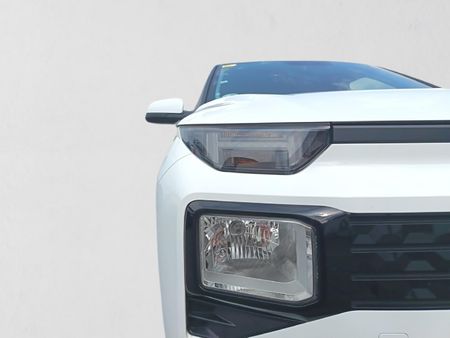 2025-Hyundai-Exter-12-Premium-Auto_8
