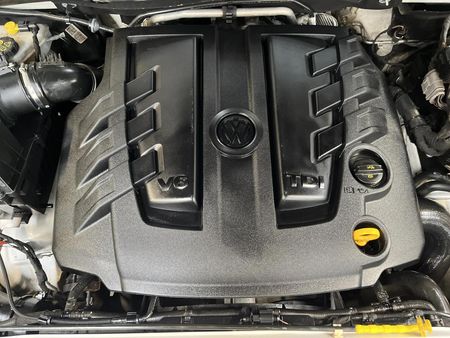 2021-Volkswagen-Amarok-30-TDI-Highline-190kW-4Motion-Auto-Double-Cab_12