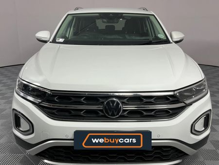 2024-Volkswagen-T-Roc-14-TSI-Design-Auto_15