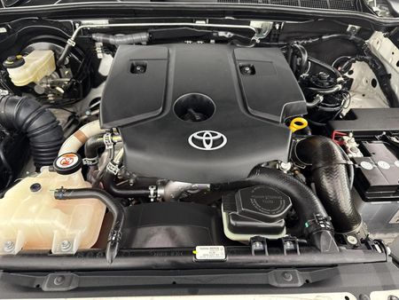 2023-Toyota-Hilux-24-GD-6-Raised-Body-Raider-Auto-Double-Cab_14