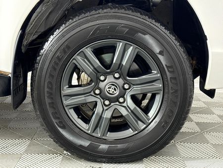 2023-Toyota-Hilux-24-GD-6-Raised-Body-Raider-Auto-Double-Cab_4