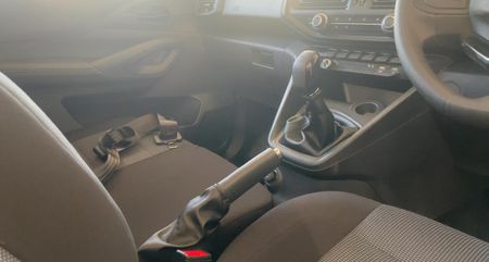 2026-Peugeot-Landtrek-19D-Professional-Single-Cab_11