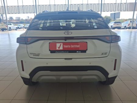 2025-Toyota-Starlet-Cross-15XS_4