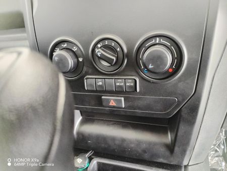 2026-Mahindra-Pik-Up-22-mHawk-S4-Dropside_13
