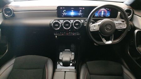 2024-Mercedes-Benz-CLA-200-Progressive-Auto_9