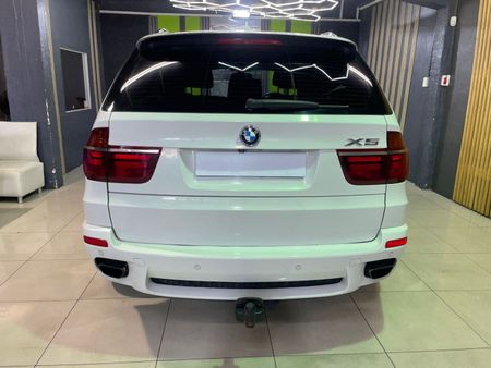 2013-BMW-X5-xDrive30d-Auto_9