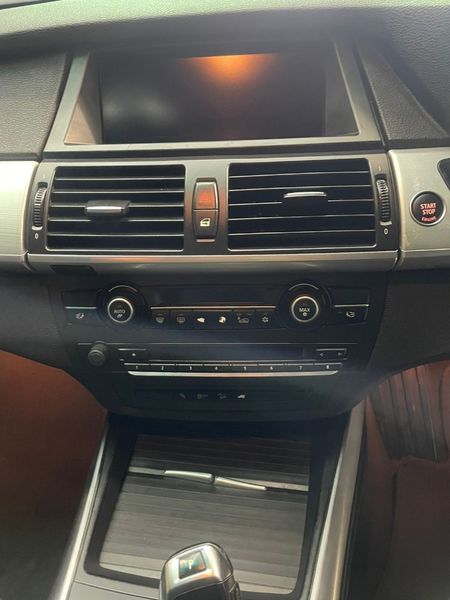 2013-BMW-X5-xDrive30d-Auto_23