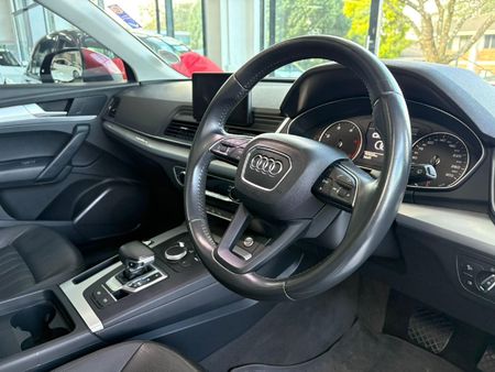 2018-Audi-Q5-20-TDI-quattro-Auto-40-TDI_20