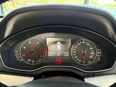 2018-Audi-Q5-20-TDI-quattro-Auto-40-TDI_22