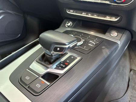 2018-Audi-Q5-20-TDI-quattro-Auto-40-TDI_29