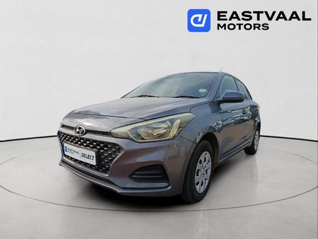 2020-Hyundai-i20-12-Motion_2