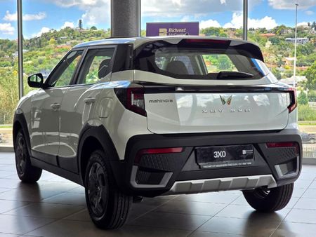 2026-Mahindra-XUV-3XO-12T-MX3-Auto_7