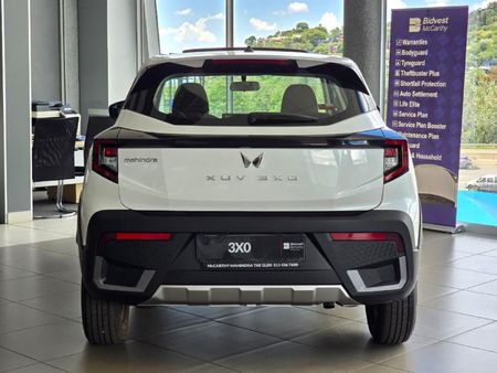 2026-Mahindra-XUV-3XO-12T-MX3-Auto_14