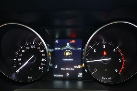 2019-Land-Rover-Range-Rover-Evoque-20-TD4-SE_5