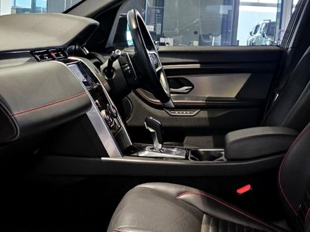 2022-Land-Rover-Discovery-Sport-20D-HSE-R-Dynamic-D200_13
