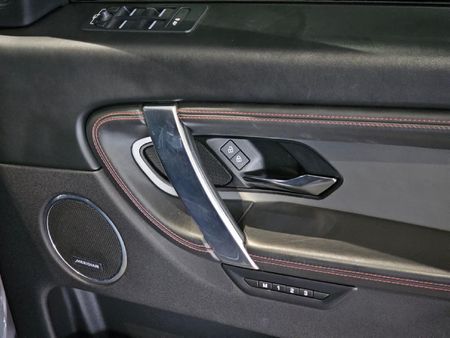 2022-Land-Rover-Discovery-Sport-20D-HSE-R-Dynamic-D200_17