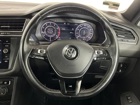 2019-Volkswagen-Tiguan-Allspace-20-TSI-Comfortline-4Motion-Auto-132kW_11