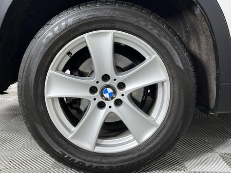 2013-BMW-X5-xDrive30d-Exclusive-Auto_7